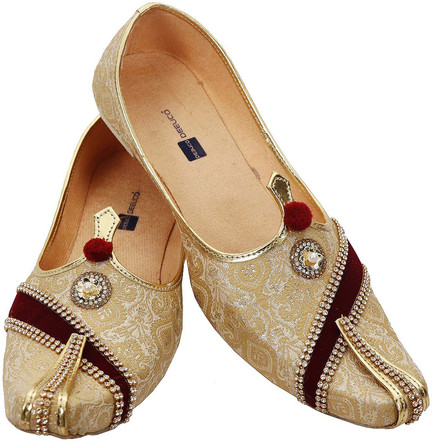 mojari for sherwani