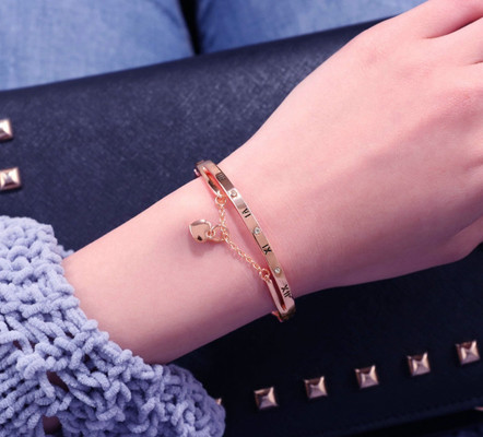Love bracelet flipkart sales