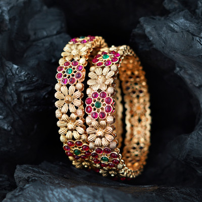 Stone bangles hotsell in flipkart