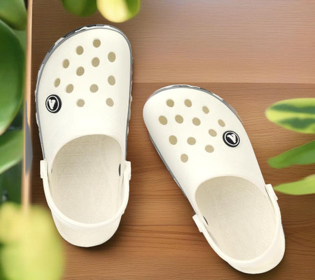 Aqualite hotsell sandals flipkart