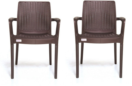 Varmora esquire store chair price
