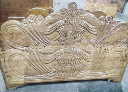 Wood carving shop box bed