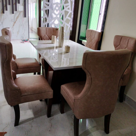Plastic dining deals table price flipkart