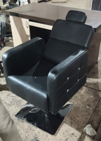 Parlor chair sales olx