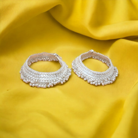 Kollam clearance supreme anklet