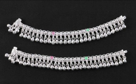 Silver anklets designs store for baby girl