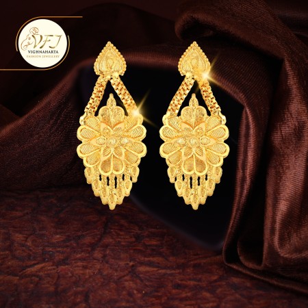 LOVEGOLD INDIA Gia Says that  Bridal jewelry collection Bridal jewellery  indian Gold chandelier earrings