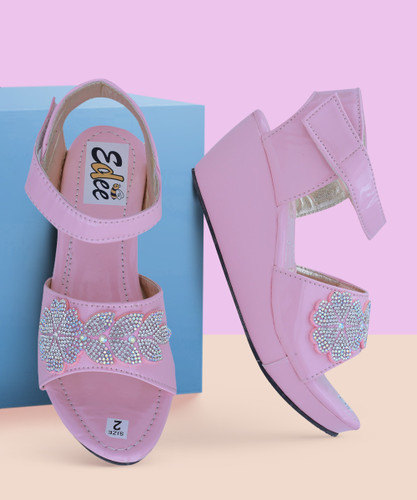 Sandals for deals girls on flipkart
