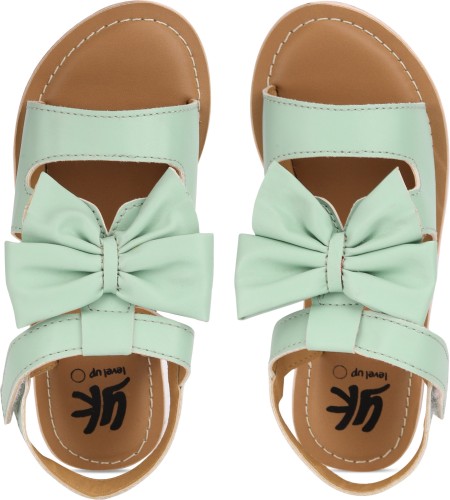 Flipkart on sale sandals girl