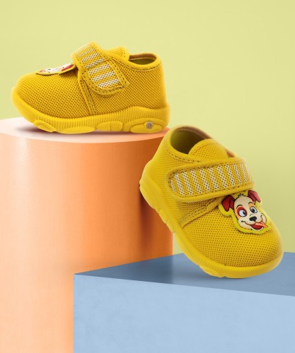 Baby shoes in store flipkart