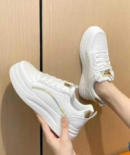 Sneakers Buy Sneakers for Men and Women s Online at India s Best
