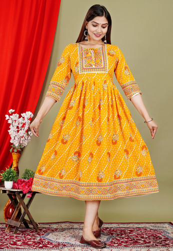 Orange Womens Kurtas Kurtis  Buy Orange Womens Kurtas Kurtis Online at  Best Prices In India  Flipkartcom