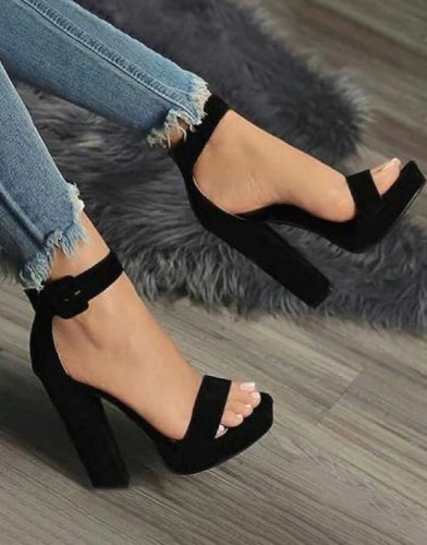 7 inch best sale high heel sandals