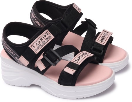 Athletic sandals for discount women