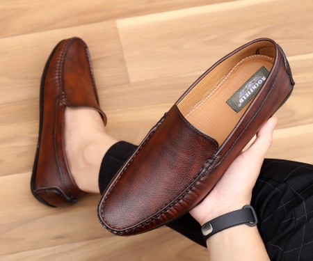 Loafers Shoes - Upto 50% to 80% OFF on Men's Loafers Shoes Online at Best  Prices In India