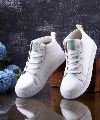 White casual cheap shoes flipkart