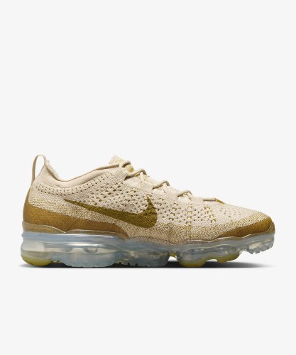 Nike kwazi gold best sale