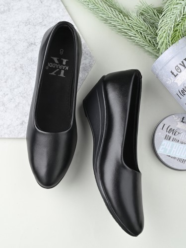 Slip On Black Ladies Corporate Formal Shoes, Size: 5-8 at Rs 525/pair in  Bengaluru