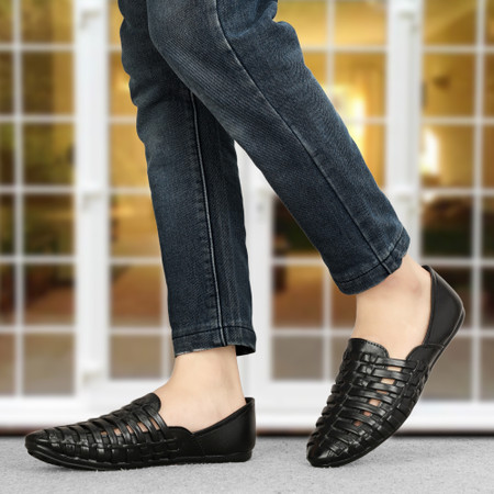 Buy Punjabi Mojarismens Shoeskhussa Traditional Indian Footwear Online in  India  Etsy