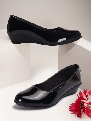 Ladies formal hot sale shoes flipkart