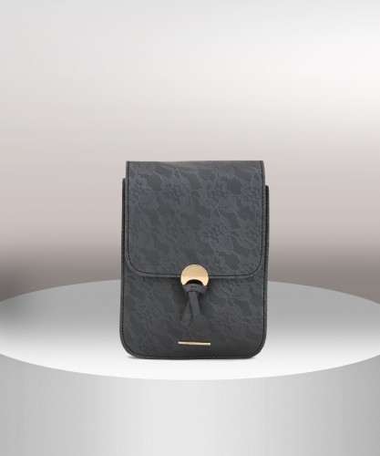 Online sling clearance bags on flipkart