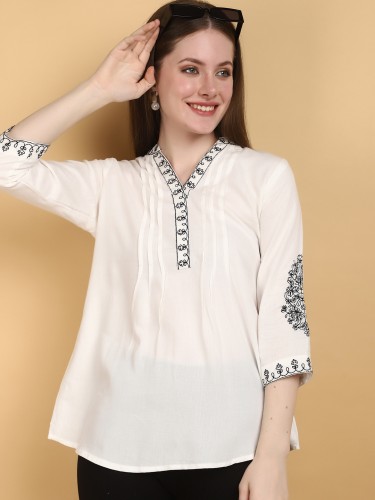 Tunics For Women - Buy Tunic Tops & Tunic Dress Online at Best
