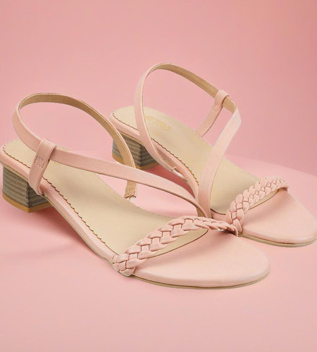 Metro 2024 block heels