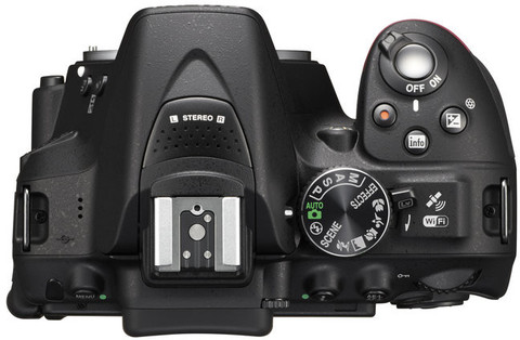 NIKON D5300 DSLR Camera AF-S DX NIKKOR 18-140mm f/3.5-5.6G ED VR