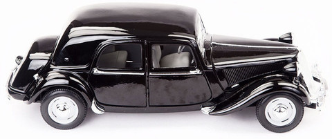 Maisto 1:18 Citroen 15CV 6 CYL (1952) - Car Toy - 1:18 Citroen