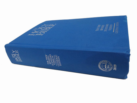 THE HOLY BIBLE - NRSV Catholic Bible: Buy THE HOLY BIBLE - NRSV