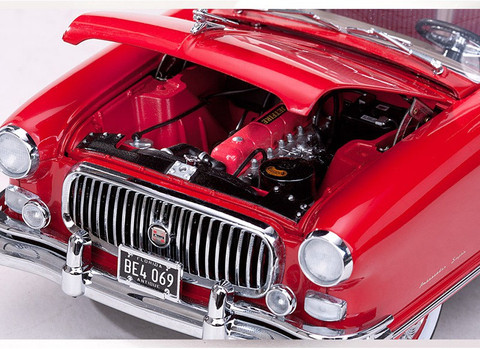 Road Signature 1952 Nash Ambassador Airflyle 1:18 Sunstar diecast