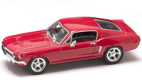 Maisto 1:18 1967 Ford Mustang GTA Fastback Diecast Model Car - 1
