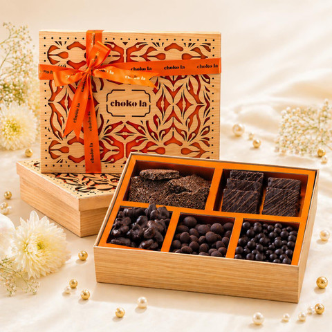 単品値下げ交渉✖️chococo様おまとめ Choko La Regalia Chocolate Gift Hamper Premium Chocolate Box Milk