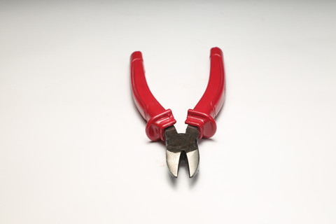 DE-NEERS Side Cutting pliers 150MM Diagonal Plier Price in India