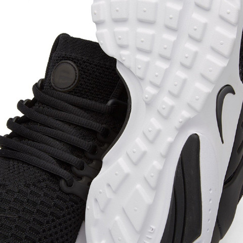 nike presto flyknit black running shoes
