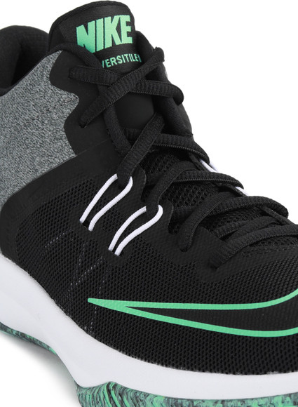 nike air versatile price