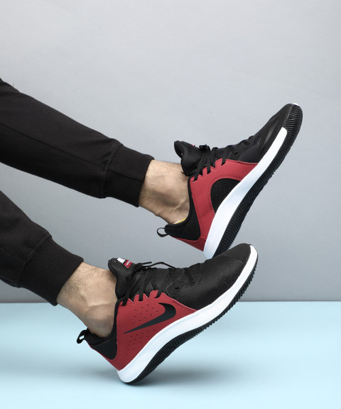 nike flyby low shoes