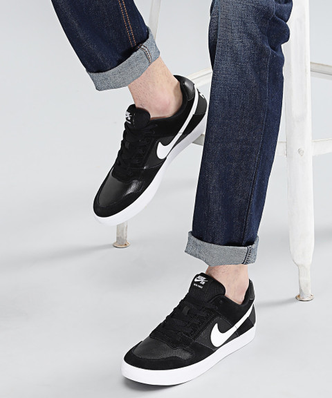 nike sb delta force vulc on feet