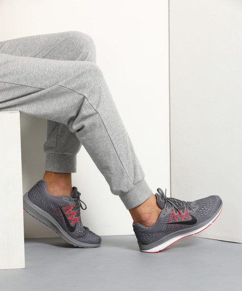 men's nike winflo 5
