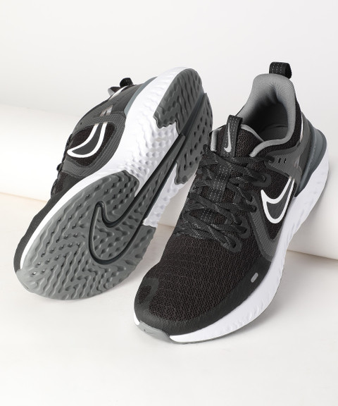 nike running legend react 2 trainers