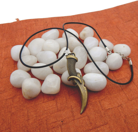 FRESH VIBES Stylish Long Leather Rope Knife Pendant Locket