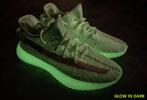 yeezy 350 verdes reflective