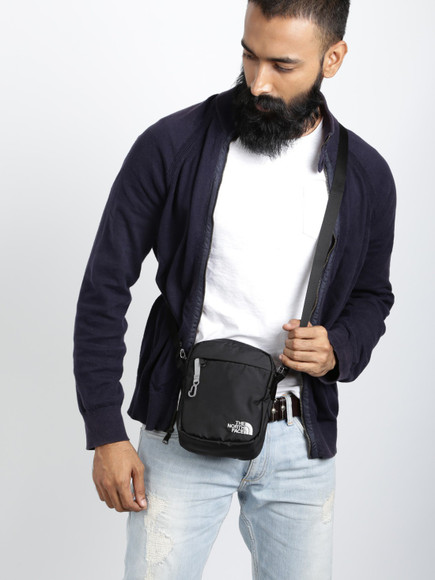 Buy THE NORTH FACE Men & Women Black Messenger Bag Black Online