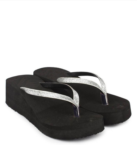 Stepupp Women STEPUPP WOMEN BLACK SILVER SLIPPER Flip Flops - Buy