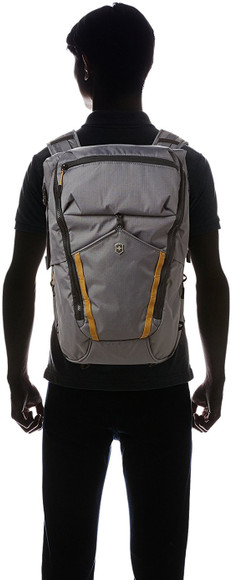 north face flint backpack specs The NF0A3KX6 Groundwork Backpack, TNF Black / OSFA How to Go Surf authenticityguaranteed Color:HX Raptor 5/2 MC Gunmetal w/Glideplate Fits a 15 laptop