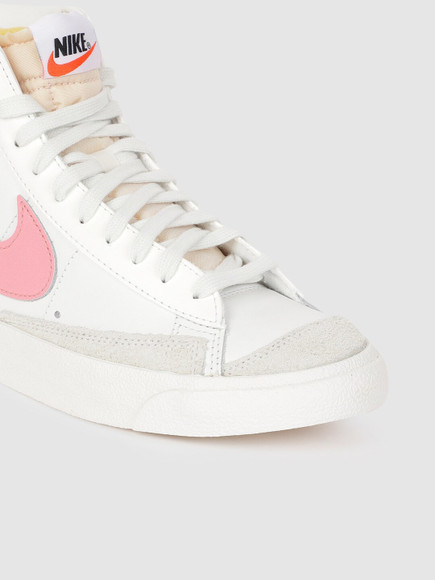 NIKE Women White Solid BLAZER MID 77 Leather Mid-Top