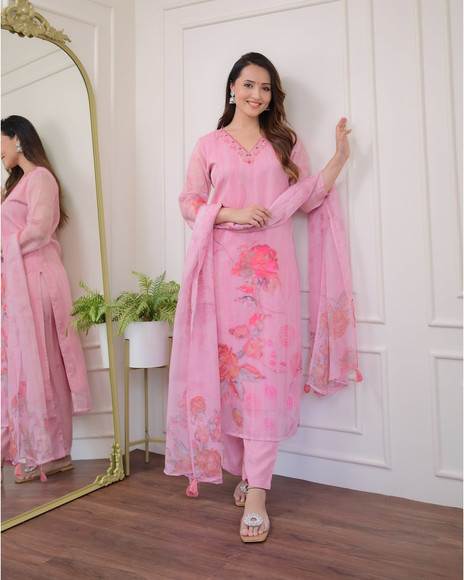 Baawli Women Kurta Pant Dupatta Set - Buy Baawli Women Kurta Pant Dupatta Set Online at Best Prices in India | Flipkart.com Baawli Women Kurta Pant Dupatta Set - Buy Baawli Women Kurta Pant Dupatta Set Online at Best Prices in India | Flipkart.com