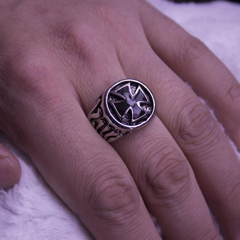 WorldForU Vintage Iron Cross (Metallica) Unisex Ring, Silver Size