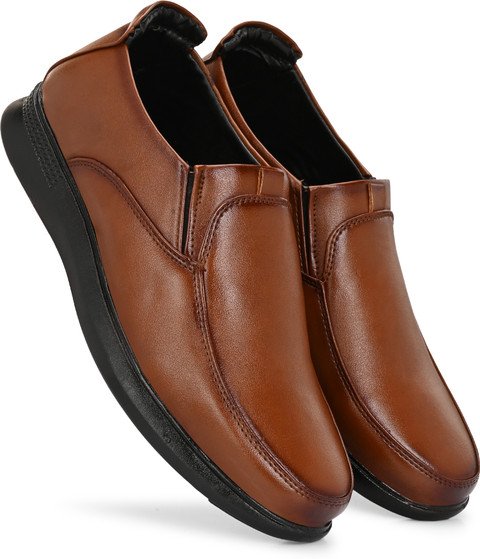 nike terra kiger 5 white