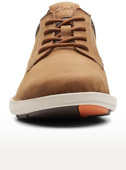 CLARKS Larvik Tie Dark Tan Oily Boat Shoes For Men - Buy  display picture 3
